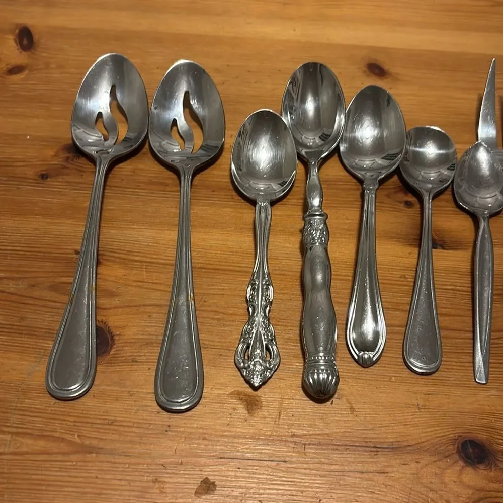 Unbranded mismatched serving